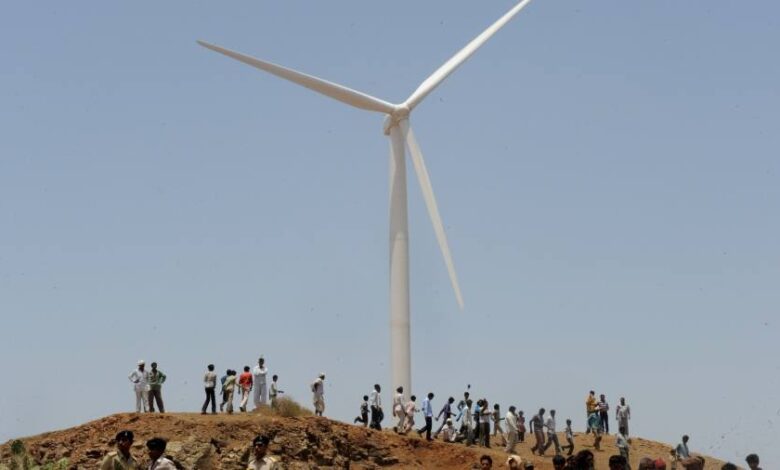 صناعة الطاقة المتجددة في الهند تتعرض لضغوط لتحقيق هدف الحكومة