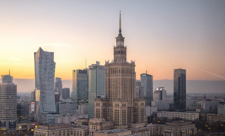 كيف أدت فضيحة فساد إلى إفلاس العشرات من الشركات البولندية الناشئة؟